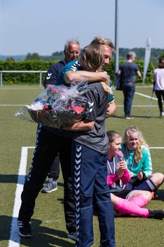 Bild 101 - B-Juniorinnen Pokalfinale SV Henstedt Ulzburg - SG Holstein Sued : 2:0